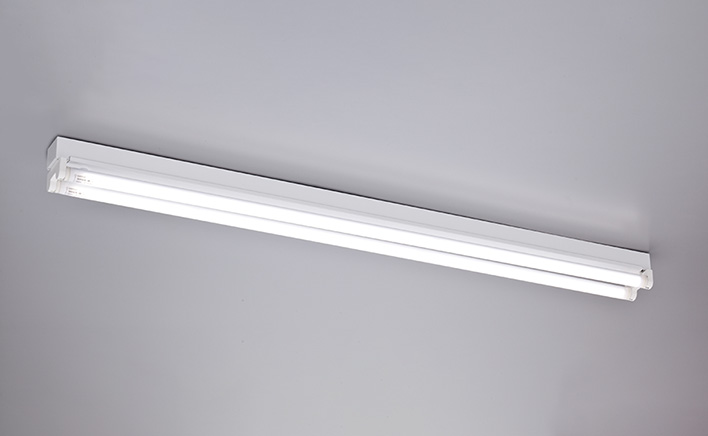 SAKURA LED LIGHTS（直管型） SKR40N73－MM83N